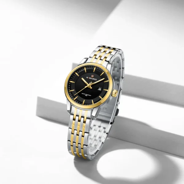 Naviforce NF-9228 Eclipse Edition men’s stainless-steel analog wristwatch with date display.