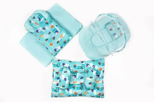 Hafta Bazaar by 8-piece newborn baby bedding set with carry nest, pillow, bolsters, quilt, and soft bedding accessories.