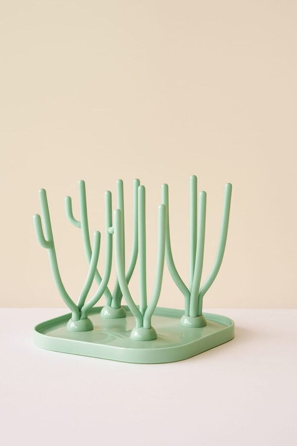 Hafta Bazaar by “Drain rack with cleaning brush used for drying baby bottles, cups, and feeding accessories.”